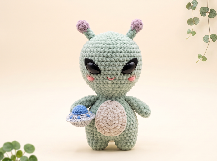 Amigurumi Crochet Pattern — Zeke the Alien