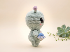 Amigurumi Crochet Pattern — Zeke the Alien